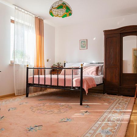 Pink Rose Suite Jozefow  Exterior photo